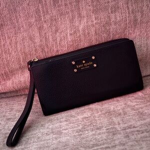 Kate Spade Black Layton Wristlet